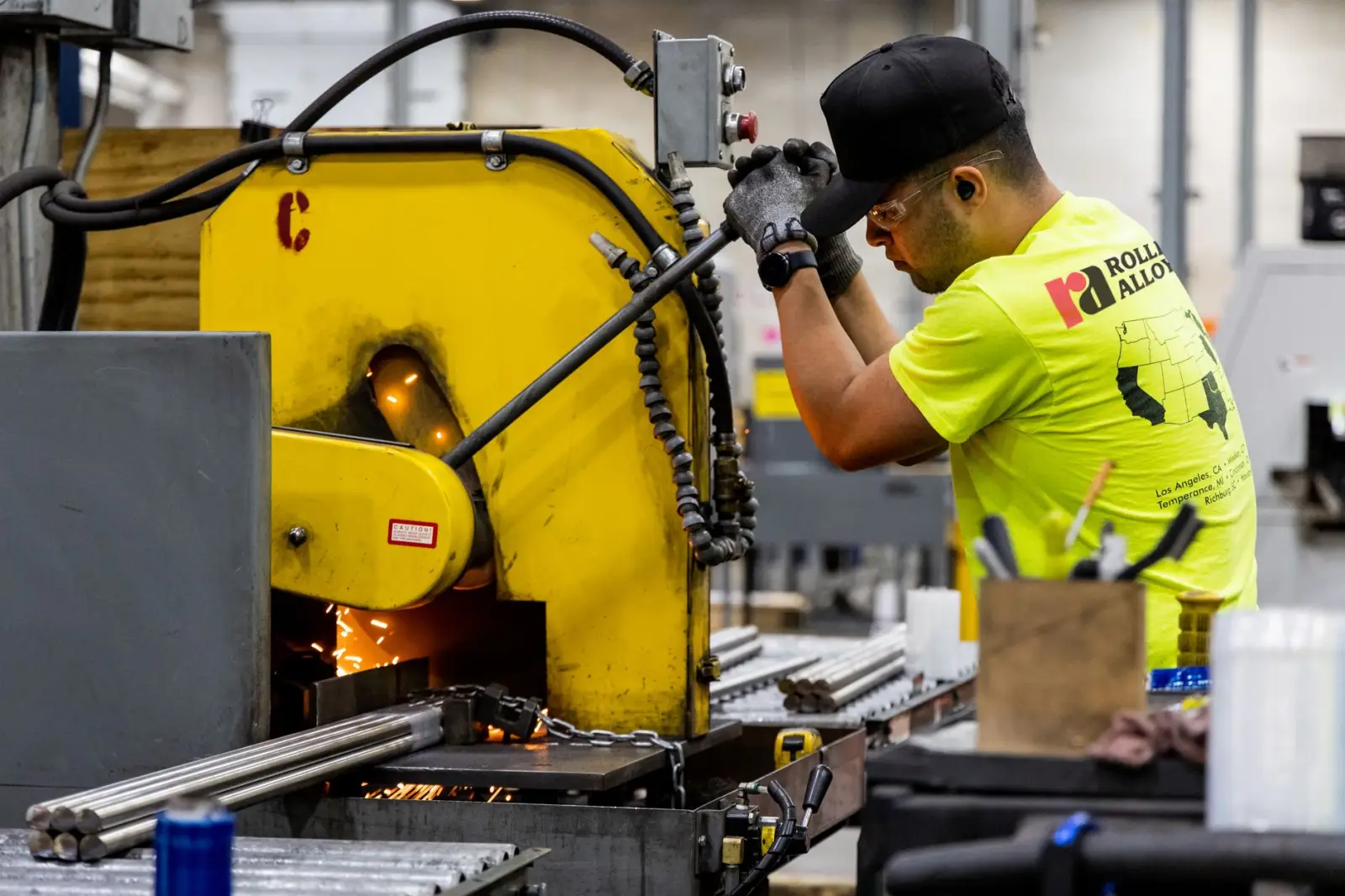 电机变频改造在重庆制造企业中的应用与节电效益分析